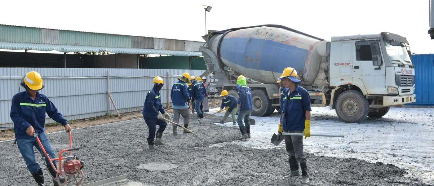 Concrete slab being poured in Smyrna, GA